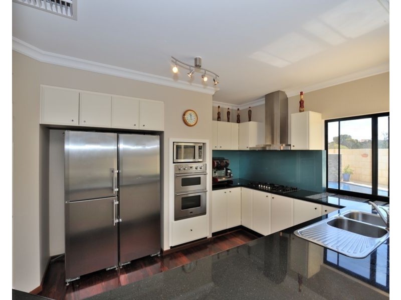 65 Herreshoff Ramble, Ocean Reef WA 6027