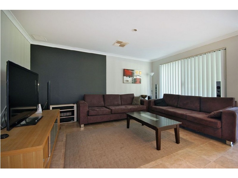 5 Auckland Way, Hocking WA 6065