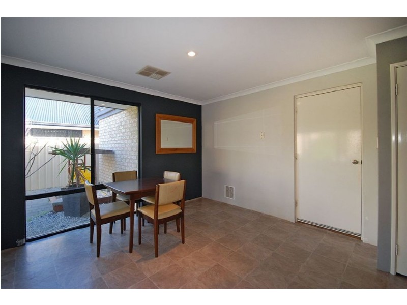5 Auckland Way, Hocking WA 6065