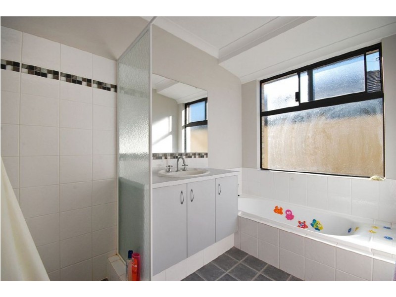 5 Auckland Way, Hocking WA 6065