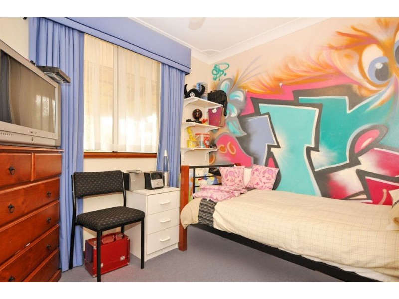 13 Currajong Crescent, Craigie WA 6025