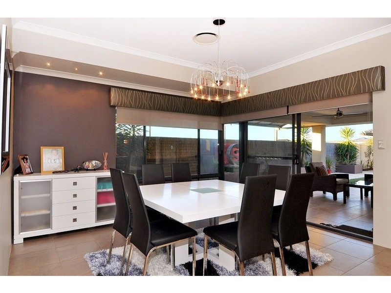 84 Regency Avenue, Madeley WA 6065