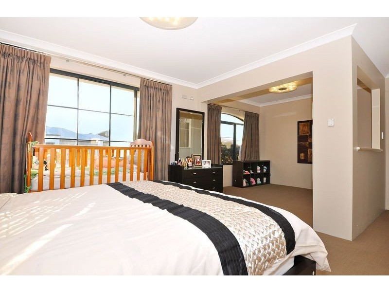 84 Regency Avenue, Madeley WA 6065