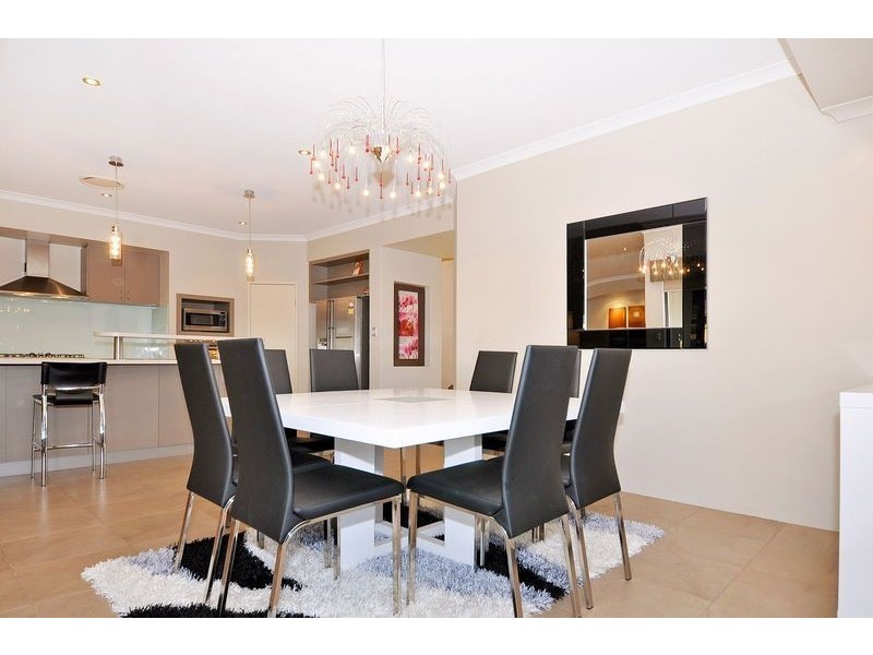 84 Regency Avenue, Madeley WA 6065