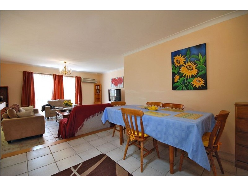 7 Ulcombe Street, Marangaroo WA 6064