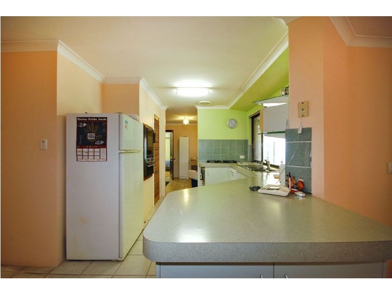 7 Ulcombe Street, Marangaroo WA 6064