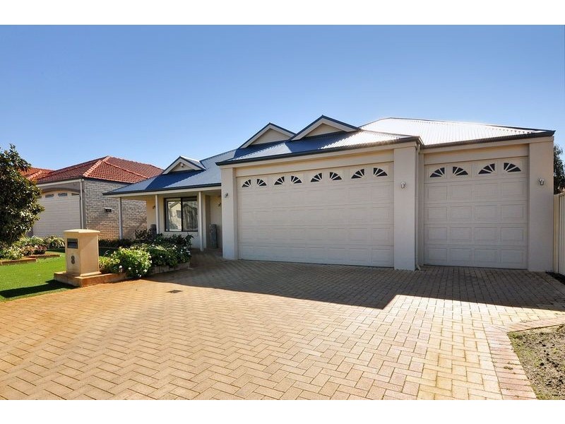 8 Olivedale Road, Madeley WA 6065