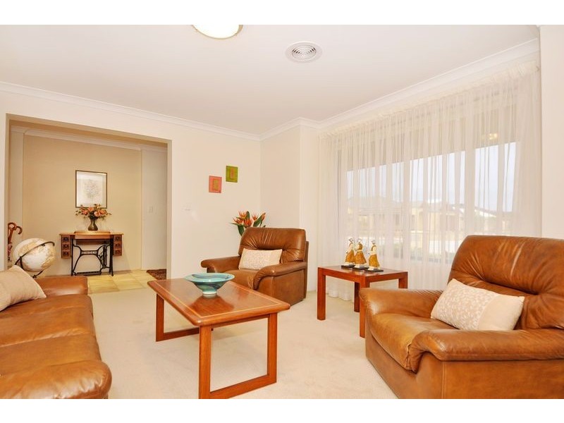 8 Olivedale Road, Madeley WA 6065