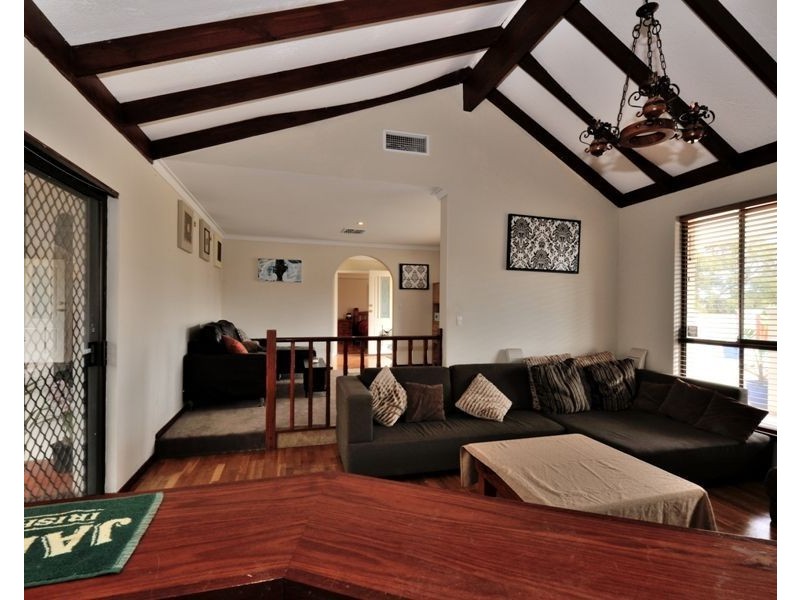 14 Windlass Avenue, Ocean Reef WA 6027