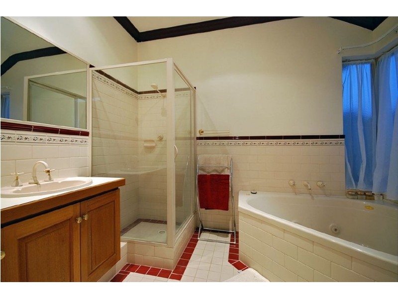 10 Camarino Drive, Woodvale WA 6026