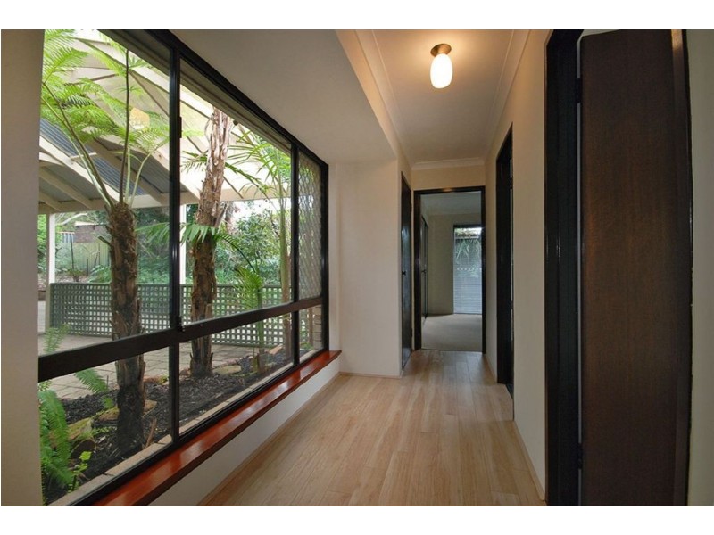 1 Lakeview Drive, Edgewater WA 6027