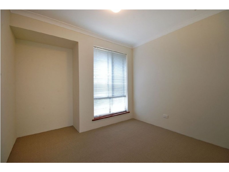 1 Lakeview Drive, Edgewater WA 6027