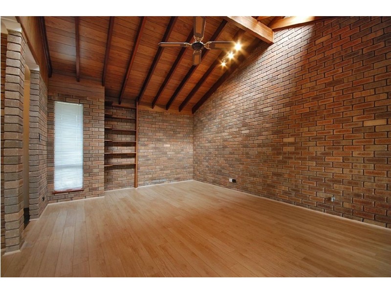 1 Lakeview Drive, Edgewater WA 6027