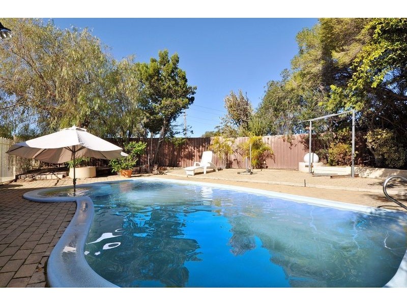 19 Bearing Parade, Mullaloo WA 6027