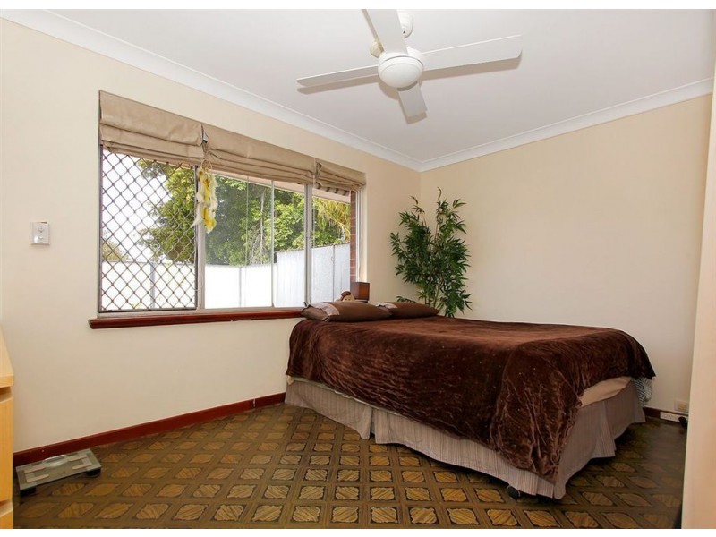 18B Iolanthe Drive, Duncraig WA 6023