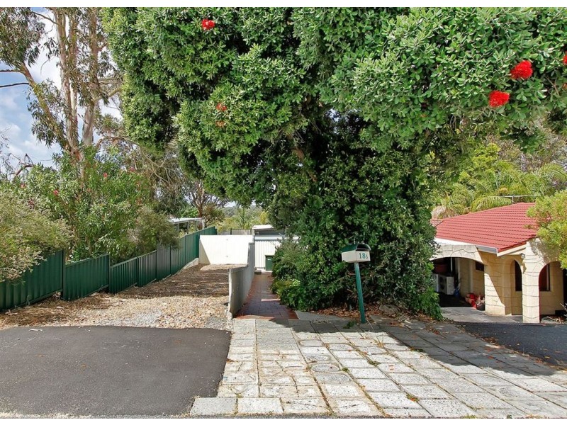 18B Iolanthe Drive, Duncraig WA 6023