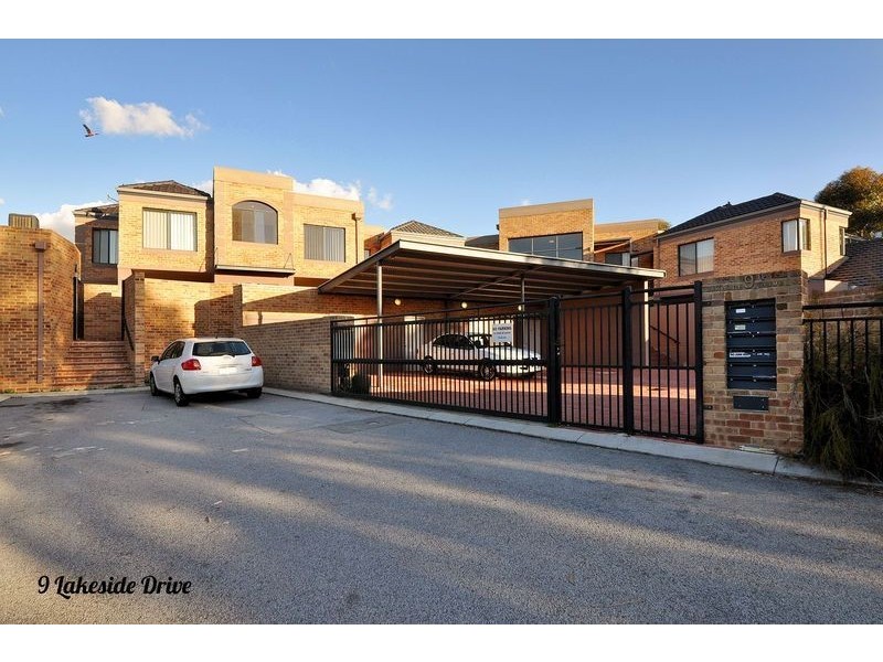 10/9 Lakeside Drive, Joondalup WA 6027