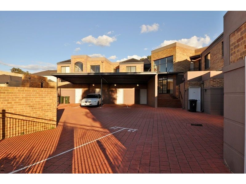 10/9 Lakeside Drive, Joondalup WA 6027