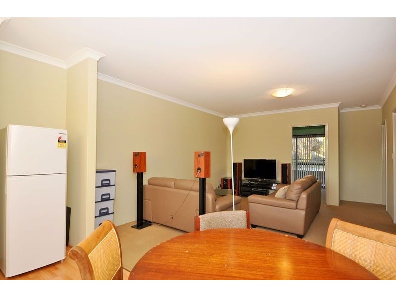 10/9 Lakeside Drive, Joondalup WA 6027