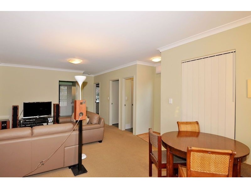 10/9 Lakeside Drive, Joondalup WA 6027