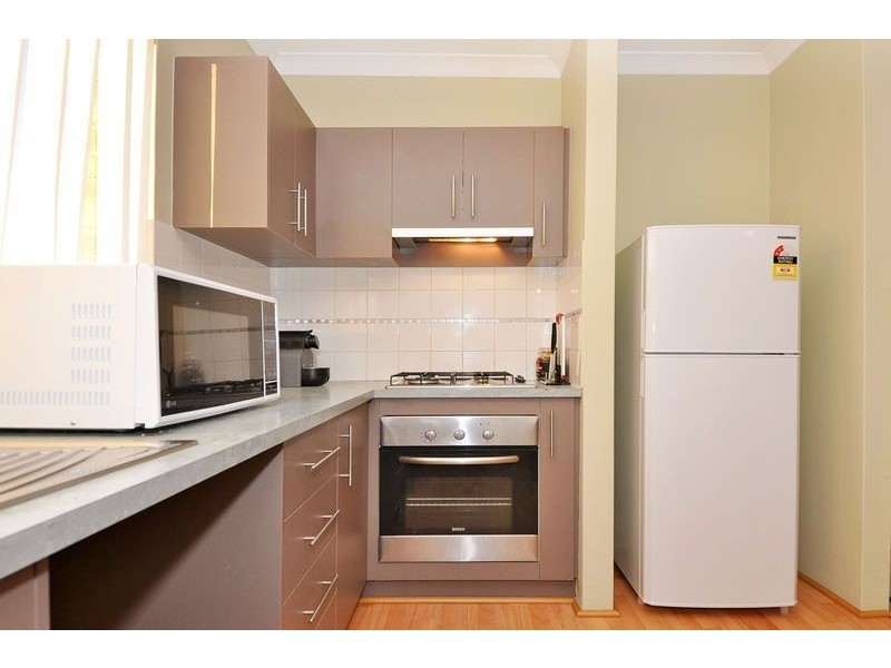 10/9 Lakeside Drive, Joondalup WA 6027