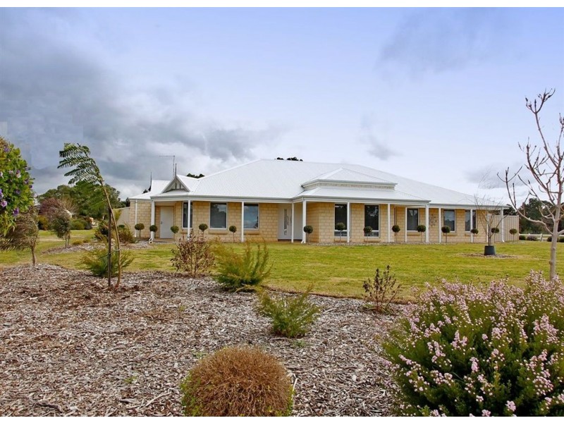 9 Wells Street, Muchea WA 6501