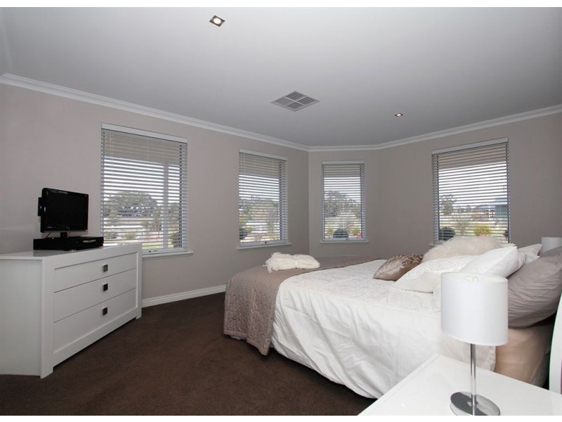 9 Wells Street, Muchea WA 6501