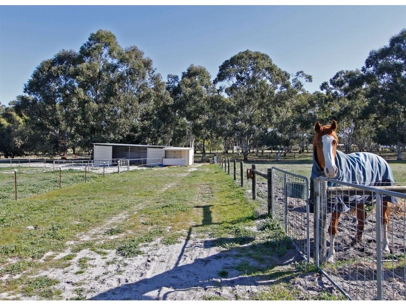 83 Santa Gertrudis Drive, Lower Chittering WA 6084