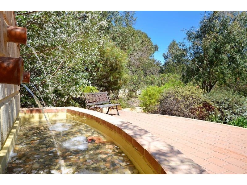 14 Lacey Road, Carabooda WA 6033