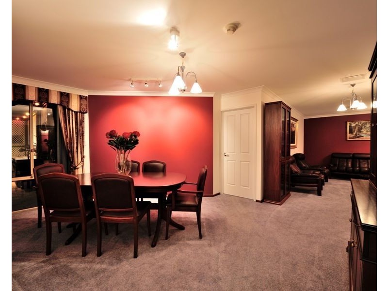 14 Volunteer Place, Ocean Reef WA 6027