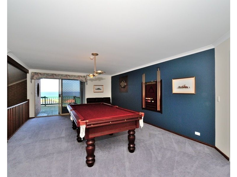 14 Volunteer Place, Ocean Reef WA 6027