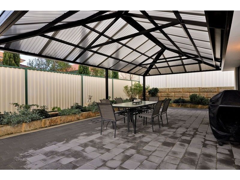 49 Hinckley Parkway, Hocking WA 6065