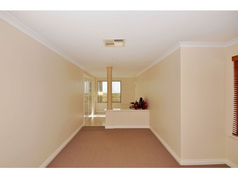 49 Hinckley Parkway, Hocking WA 6065