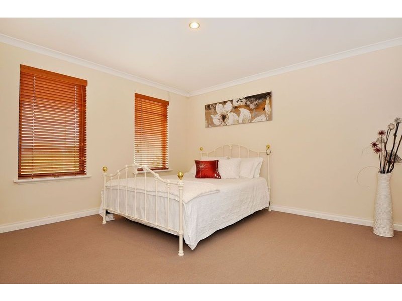 49 Hinckley Parkway, Hocking WA 6065