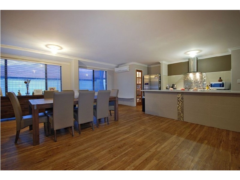 27 Carbine Loop, Banksia Grove WA 6031