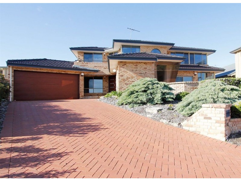 7 Plymouth Cove, Ocean Reef WA 6027