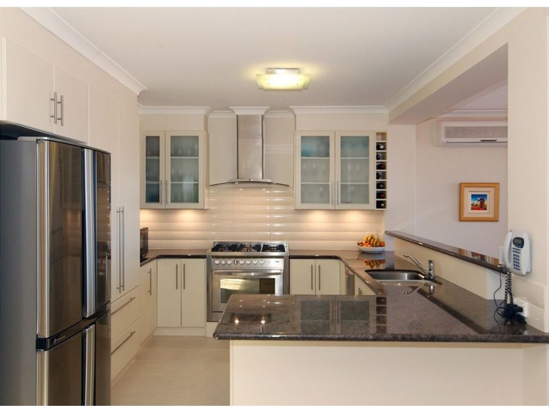 7 Plymouth Cove, Ocean Reef WA 6027