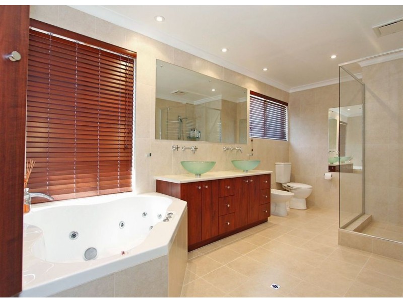 7 Plymouth Cove, Ocean Reef WA 6027