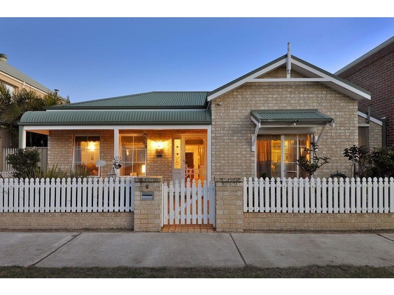 6 St Pauls Crescent, Joondalup WA 6027