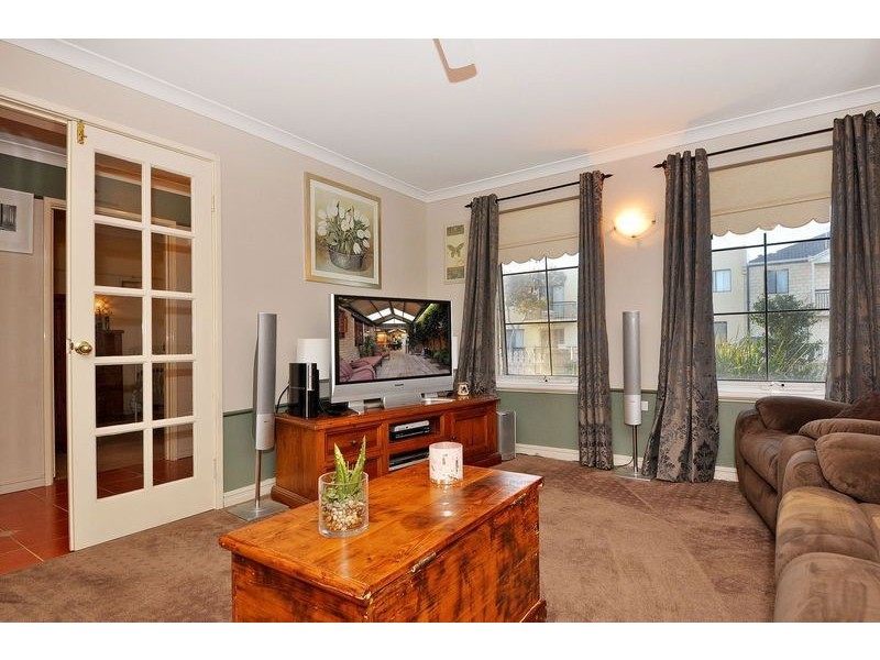 6 St Pauls Crescent, Joondalup WA 6027