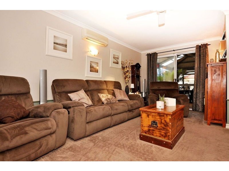 6 St Pauls Crescent, Joondalup WA 6027