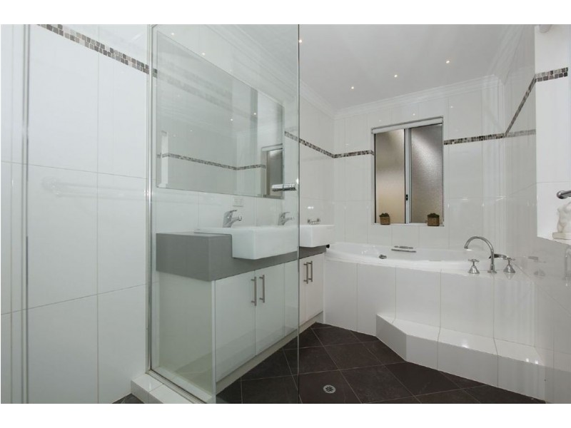 11 Acapulco Way, Quinns Rocks WA 6030