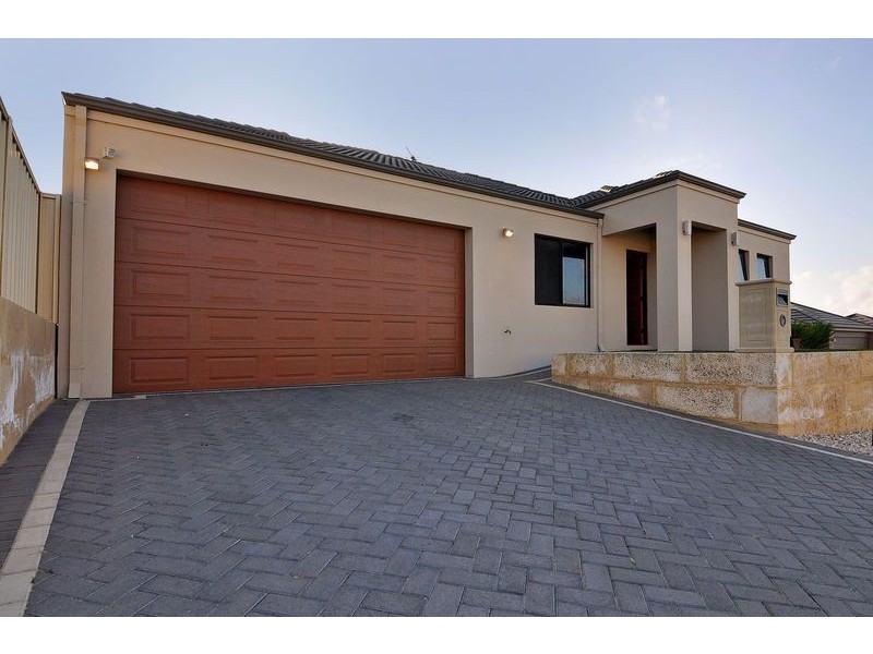 30 Otunic Way, Madeley WA 6065