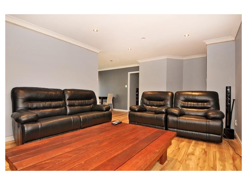 6 Barone Road, Craigie WA 6025