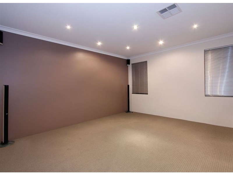 116 Ashley Road, Tapping WA 6065