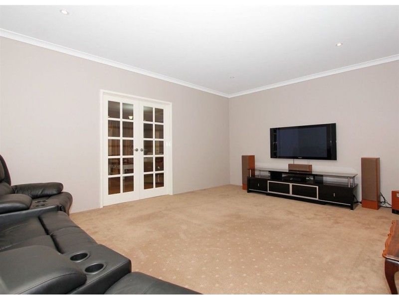 73 Sussex Bend, Lower Chittering WA 6084