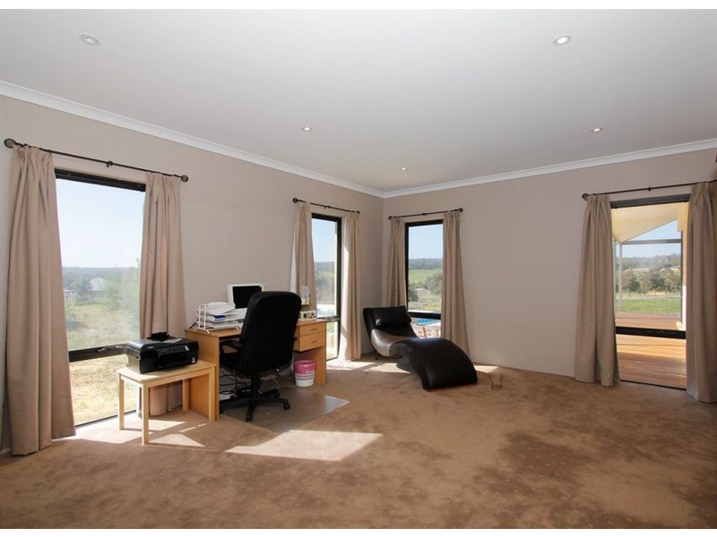 73 Sussex Bend, Lower Chittering WA 6084