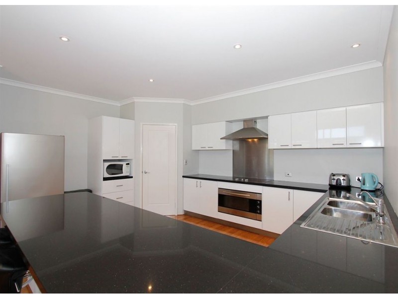 73 Sussex Bend, Lower Chittering WA 6084