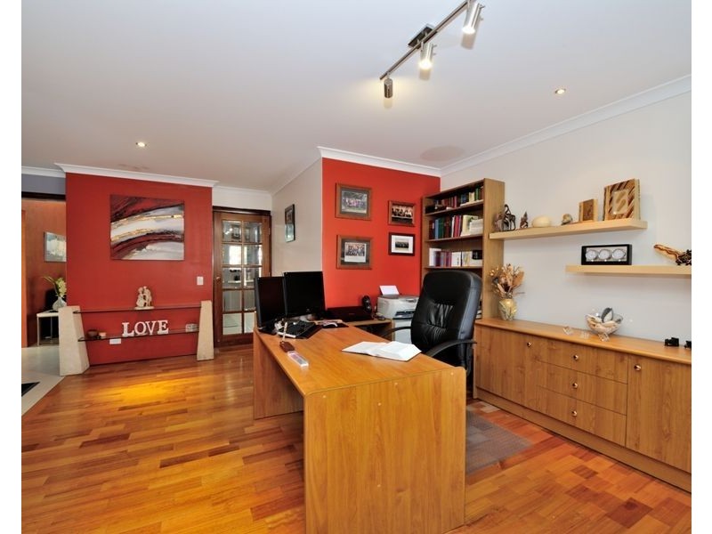 15 Currambine Boulevard, Currambine WA 6028