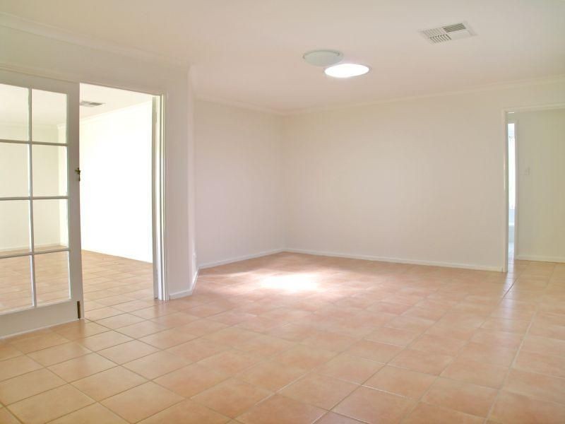 17 Fireball Way, Ocean Reef WA 6027